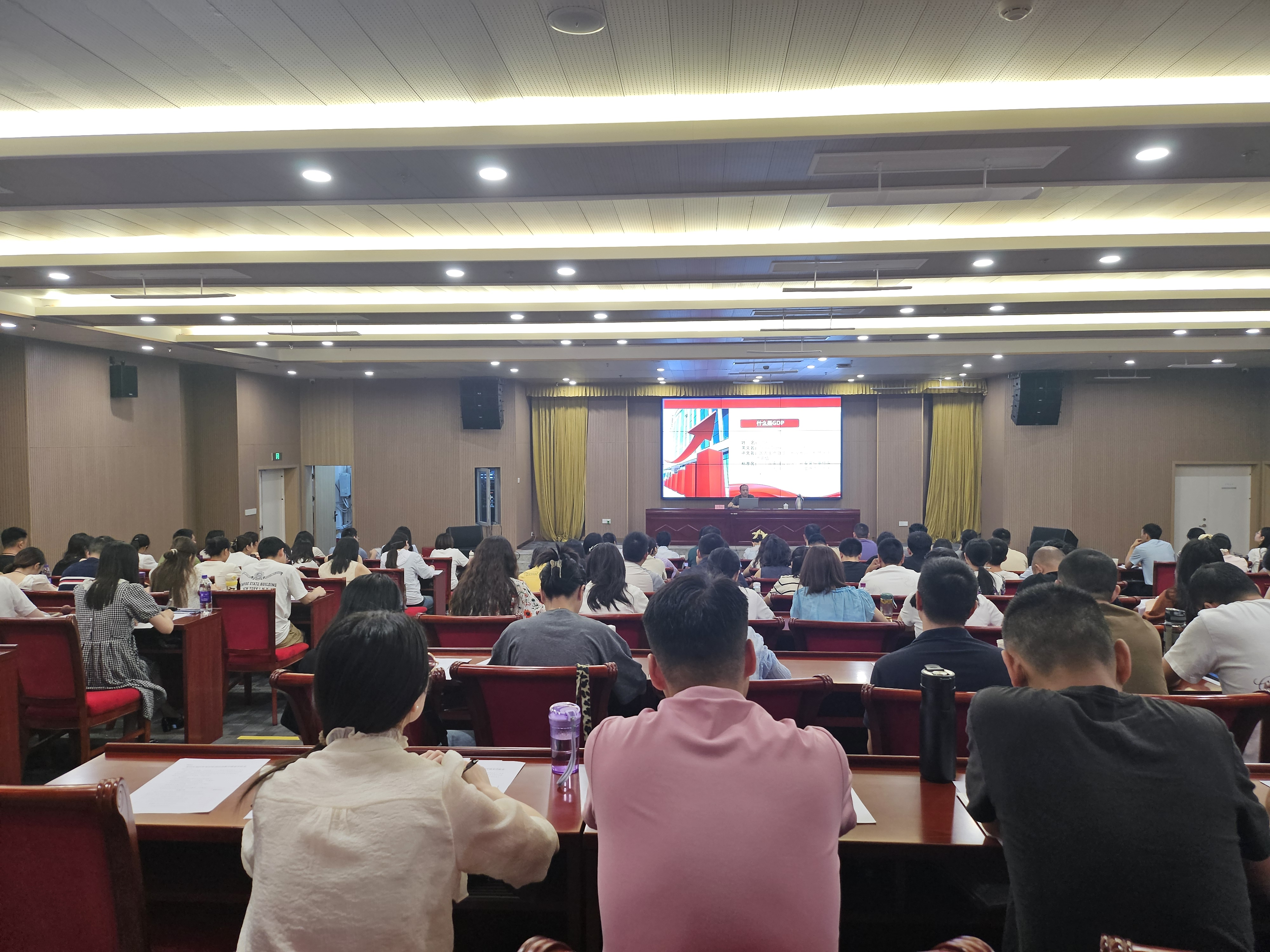 /website-webapp/ewebeditor/uploadfile/基层党员培训班